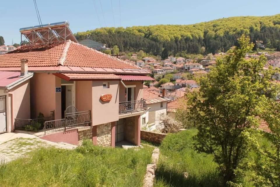 Casa Mular Acomodação com café da manhã Kruševo Exterior foto