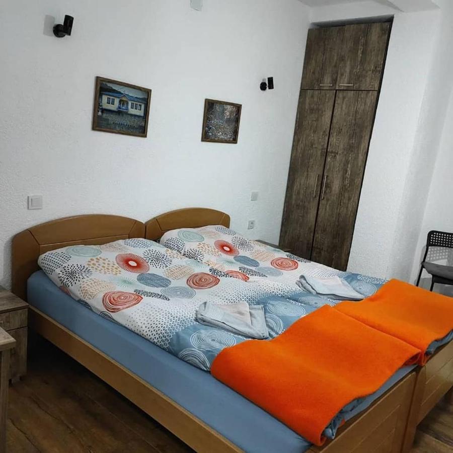 Casa Mular Acomodação com café da manhã Kruševo Exterior foto